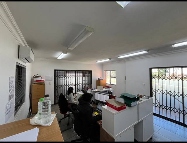 940M² WAREHOUSE TO LET IN DALPARK